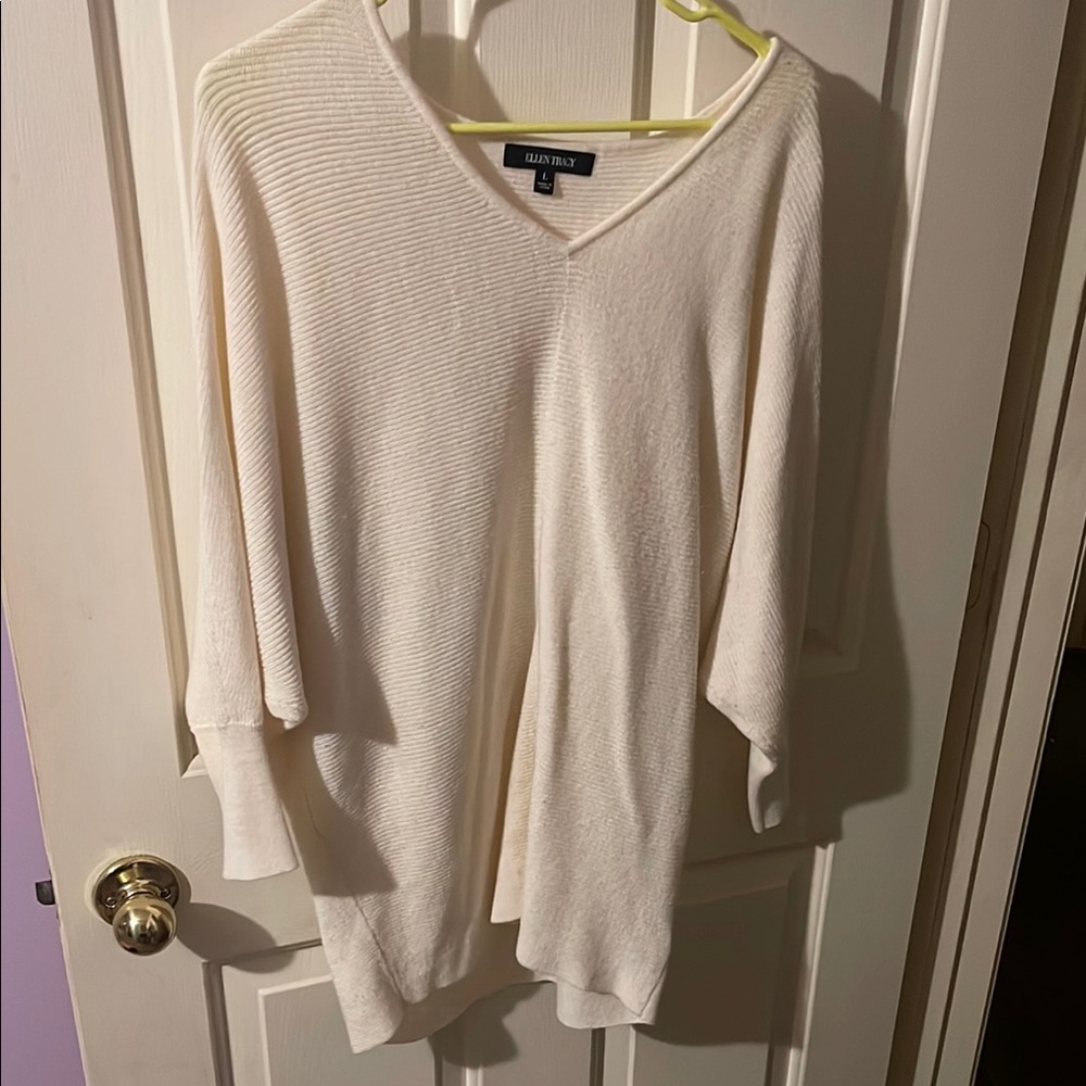 Ellen Tracy Cream V-Neck Relaxed Sweater